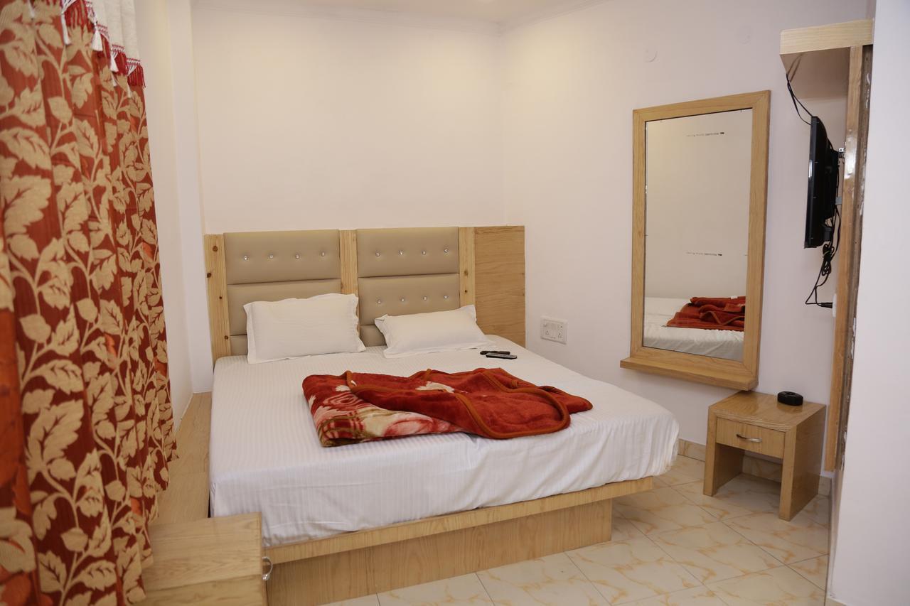 Backpackers Heaven New King - New Delhi Train Station Hostel Bagian luar foto