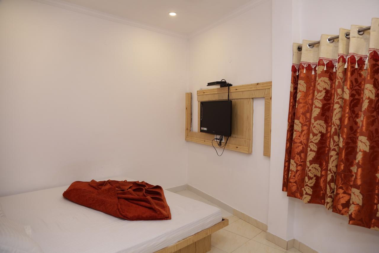 Backpackers Heaven New King - New Delhi Train Station Hostel Bagian luar foto