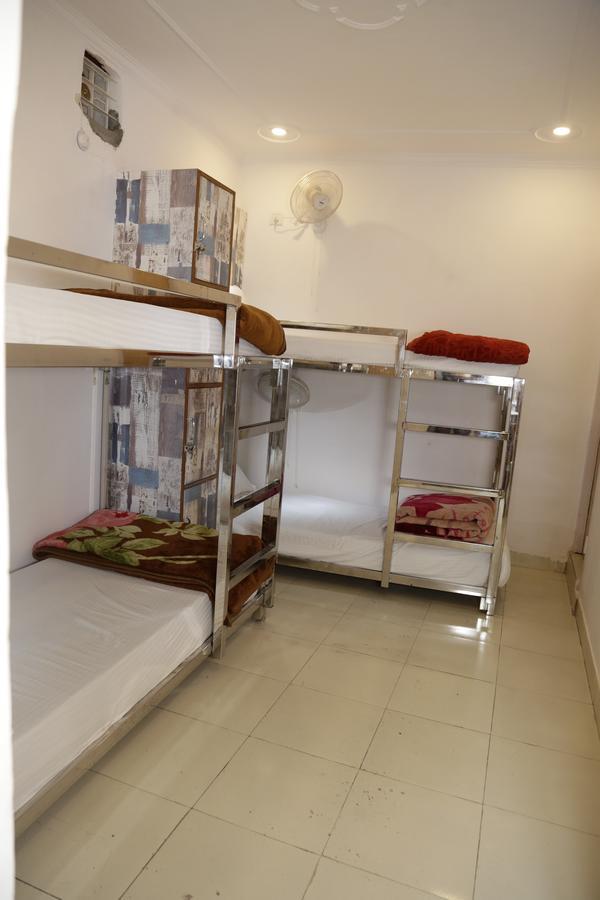 Backpackers Heaven New King - New Delhi Train Station Hostel Bagian luar foto